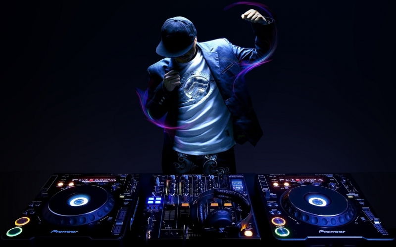 Hyper DJ