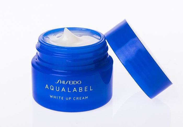 Kem dưỡng trắng da toàn thân Shiseido Aqualabel White up Cream màu xanh