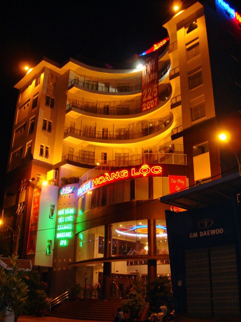 Khách sạn Hoàng Lộc