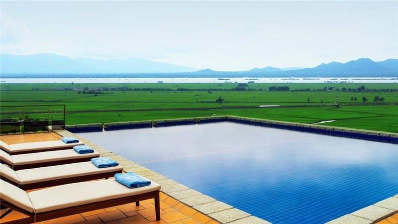 Khách sạn Victoria Núi Sam Lodge