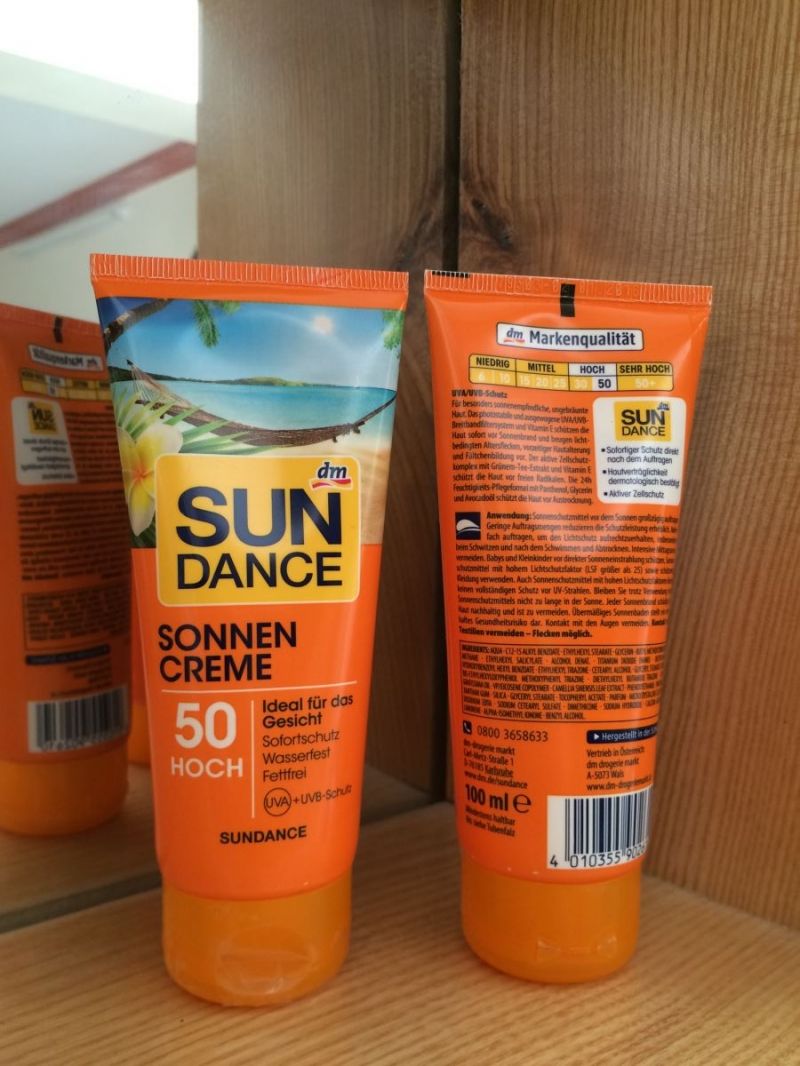 Không dùng kem chống nắng khi dưỡng da Không dùng kem chống nắng khi dưỡng da