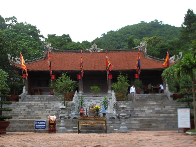 Khu di tích Côn Sơn - Chí Linh