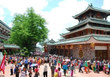 Lễ hội miếu Bà Chúa Xứ núi Sam tại tỉnh An Giang Lễ hội miếu Bà Chúa Xứ núi Sam tại tỉnh An Giang