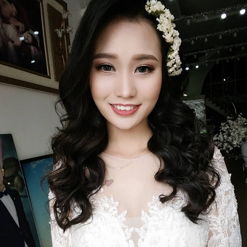 Linh Dung Make up (Violet Wedding)