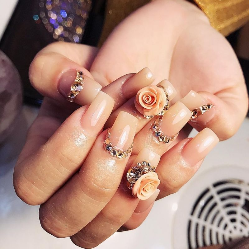 Linh Nail