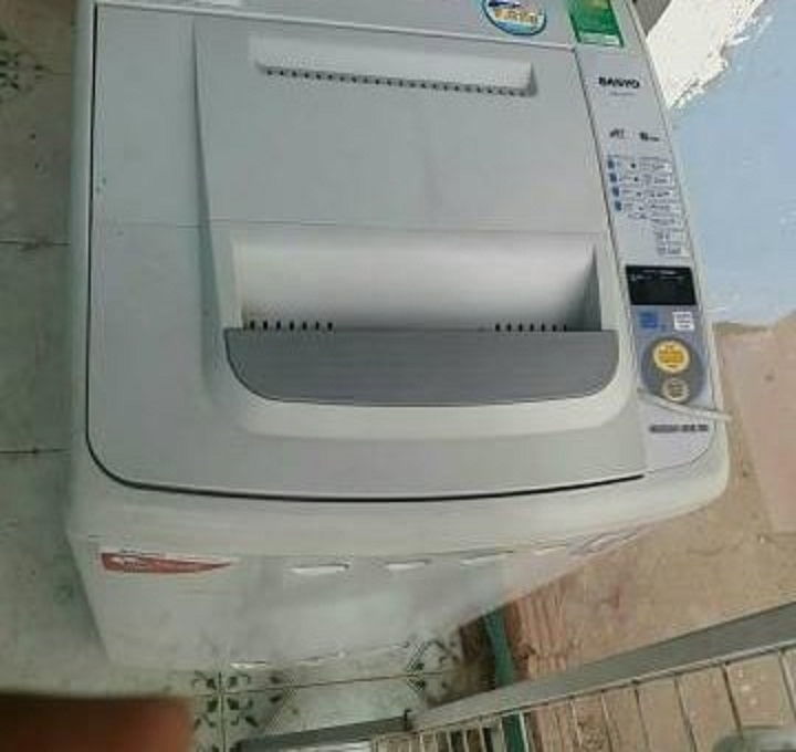 Máy giặt Sanyo ASW-S70X2T