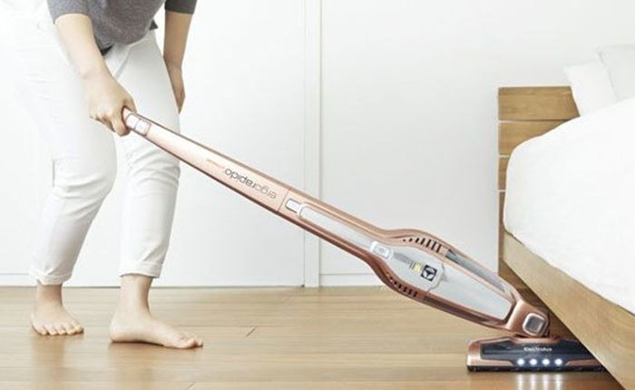 Máy hút bụi cầm tay Electrolux ZB3114AK Máy hút bụi cầm tay Electrolux ZB3114AK