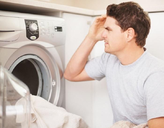 Máy không tự tắt nguồn khi đã kết thúc quá trình giặt