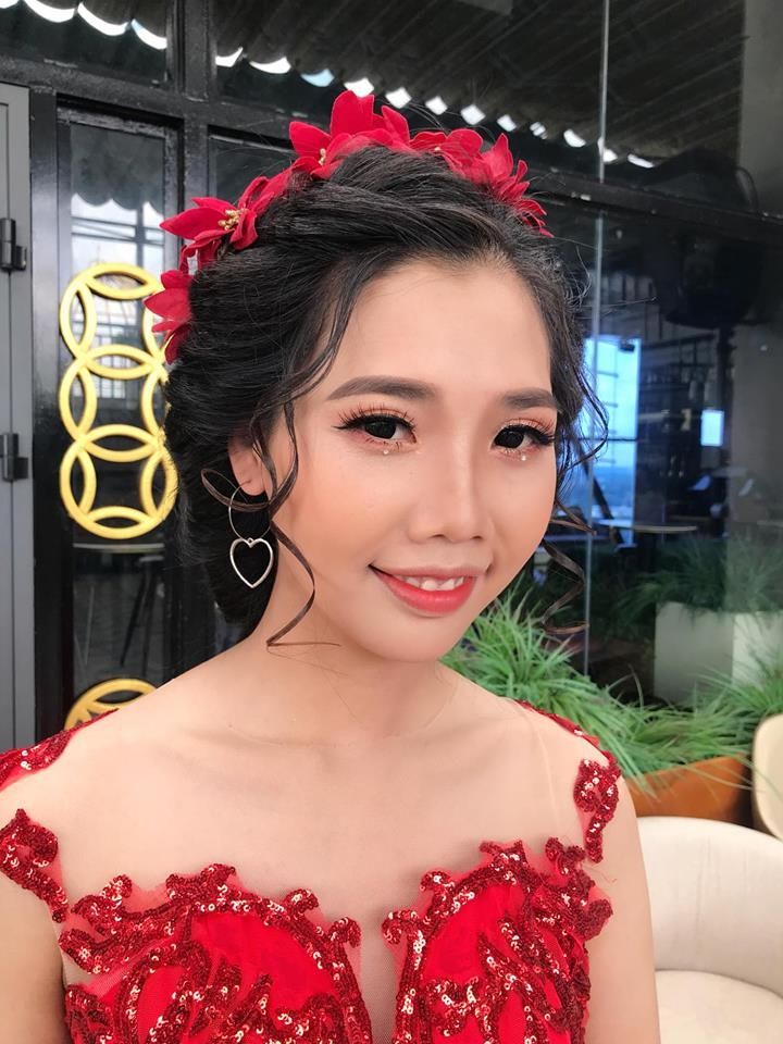 Minh Tú Tú Make Up