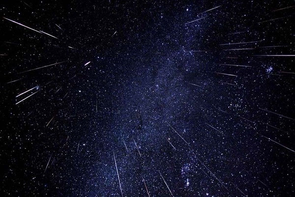 Mưa sao băng Perseids (Đêm 12/08 rạng sáng 13/08)