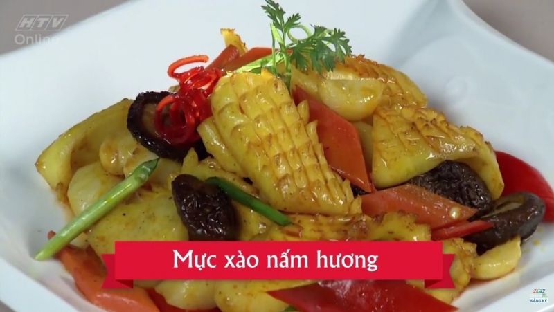 Mực xào nấm hương