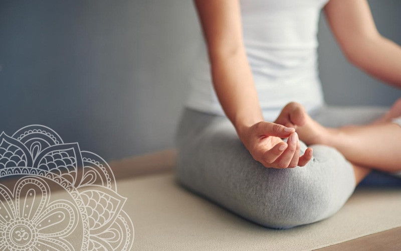 Nếu đang có bất kỳ bệnh hay chấn thương, nên báo với bác sĩ trước khi tham gia tập yoga