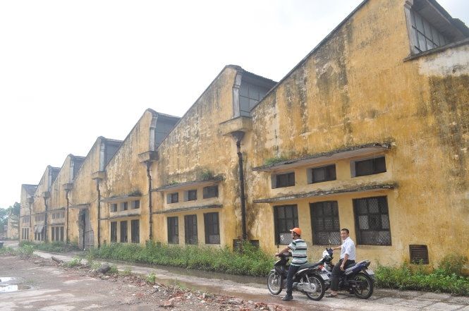 Nhà máy dệt Nam Định (tờ 2.000 đồng)