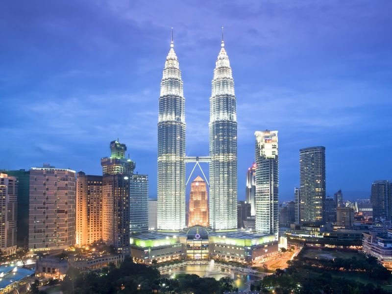 Petronas Towers (452m, Kuala Lumpur, Malaysia)