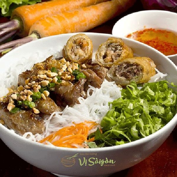 Quán bún thịt nướng vị Sài Gòn