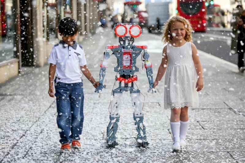 Robot cá nhân Meccano Meccanoid G15 KS Robot cá nhân Meccano Meccanoid G15 KS