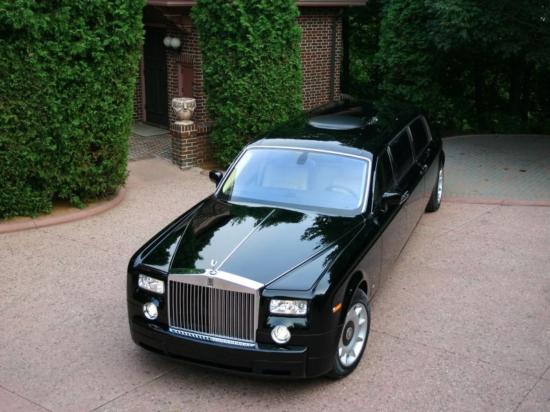 Rolls Royce all-carbon fiber Phantom coupe