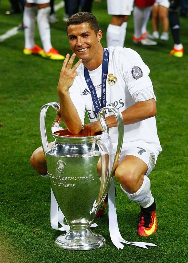Ronaldo đã vô địch với hai đội bóng khác nhau
