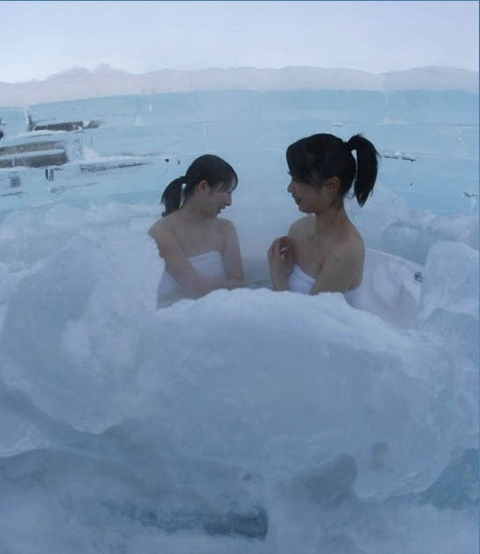 Tắm băng ở Nhật