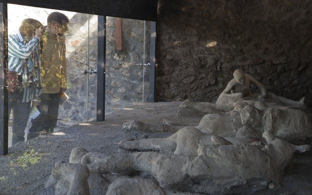 Thành phố bị chôn sống Pompeii - Italia