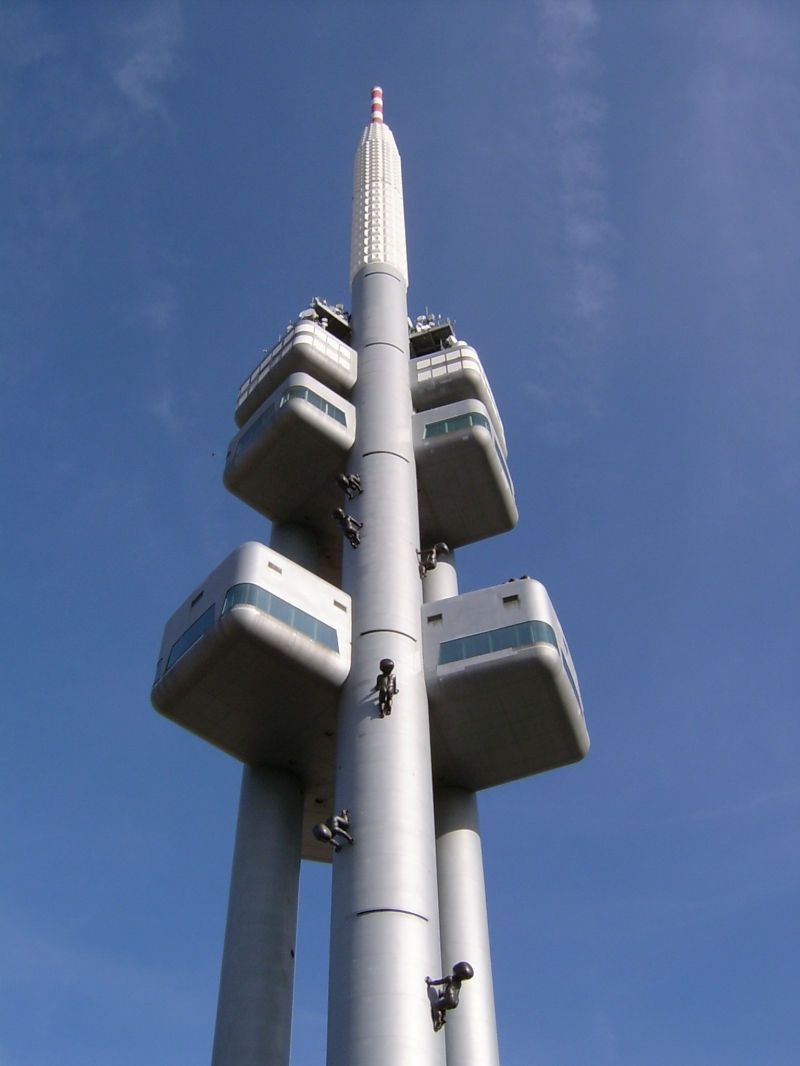 Tháp Truyền Hình Zizkov - Praha ( Cộng hòa Séc )