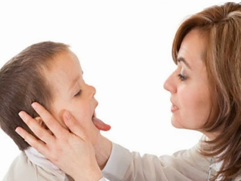 Tìm hiểu sức khỏe và tâm lý của con trẻ khi chúng tránh việc đánh răng
