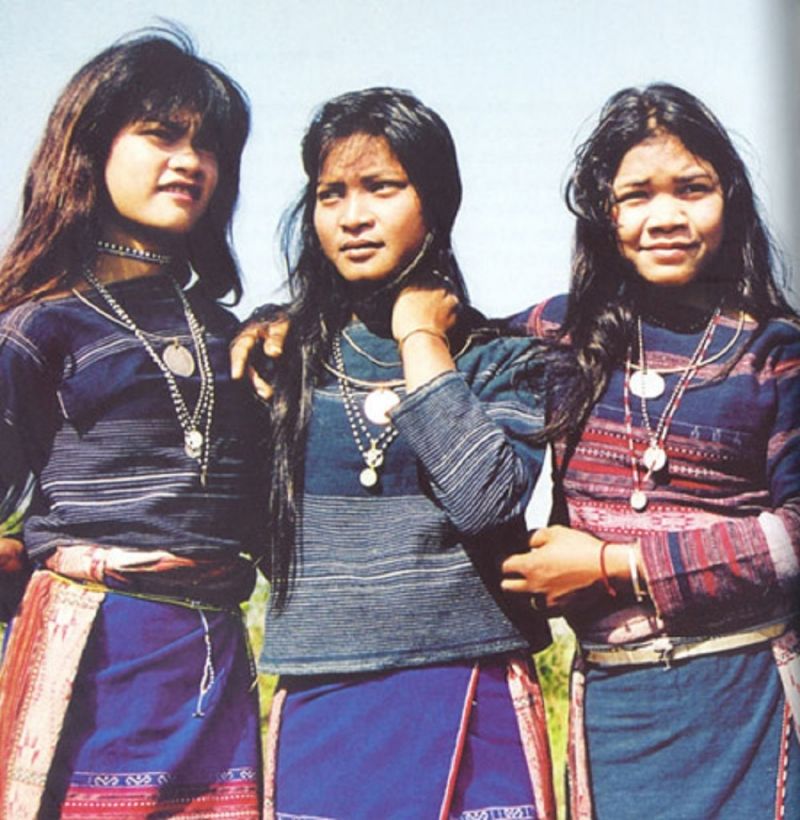 Trang phục truyền thống dân tộc Ba Na