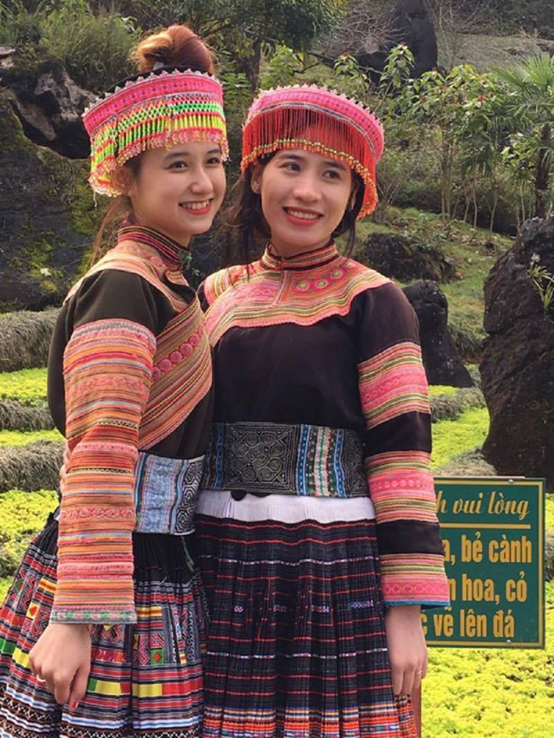 Trang phục truyền thống dân tộc H'Mông