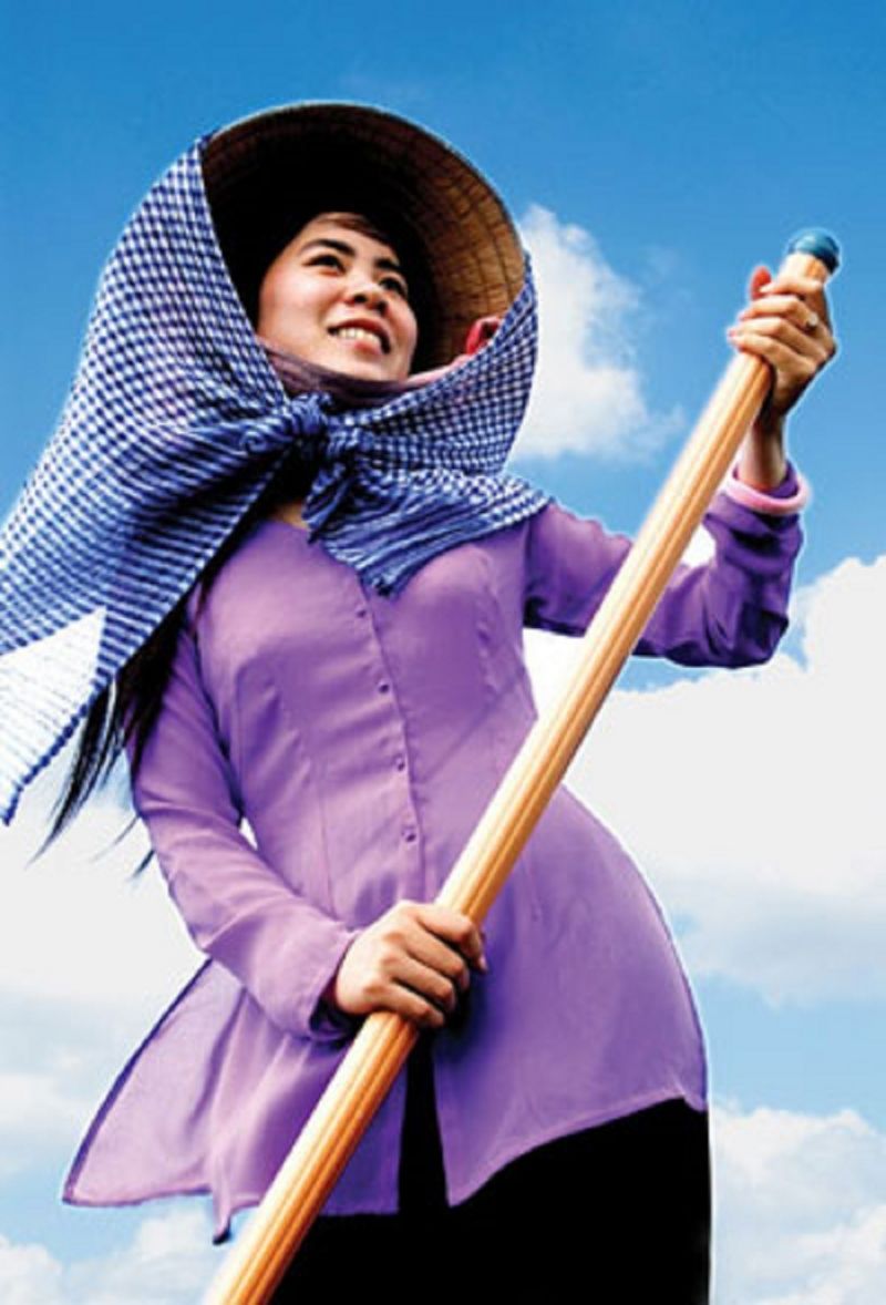 Trang phục truyền thống dân tộc Kinh ở 1 số ít vùng miền