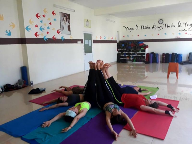 Yoga và Thiền Trái Tim Vàng