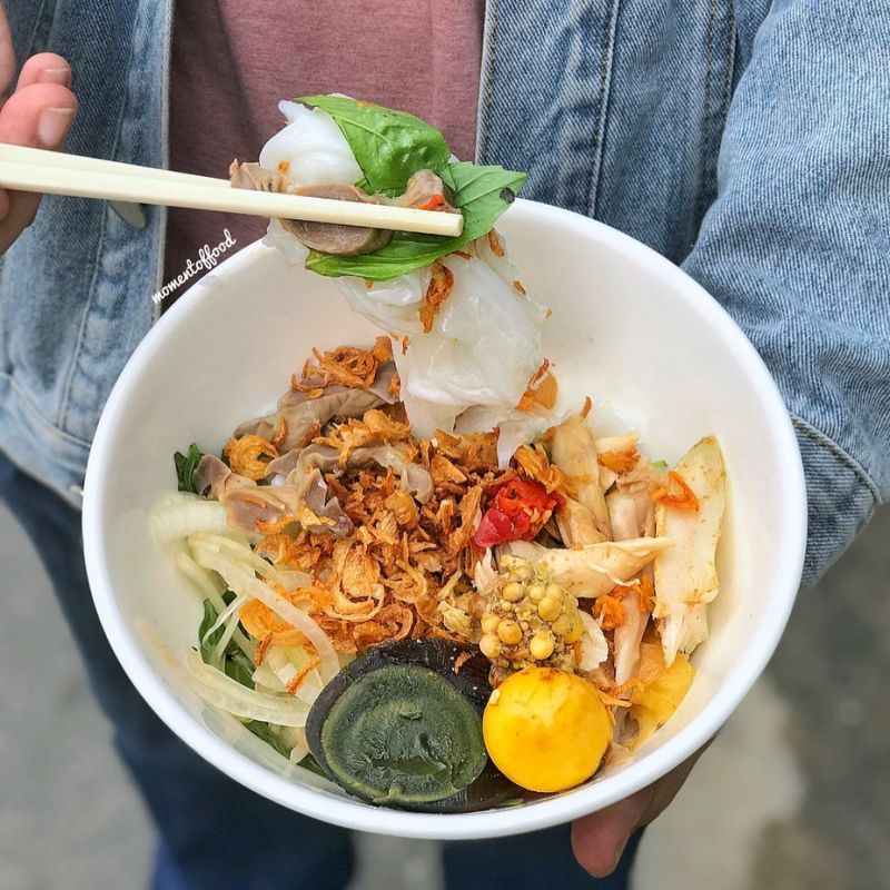 Bánh Ướt Lòng Gà Ngân Bánh Ướt Lòng Gà Ngân