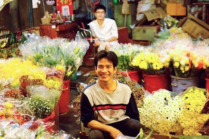 Chợ hoa Hồ Thị Kỷ