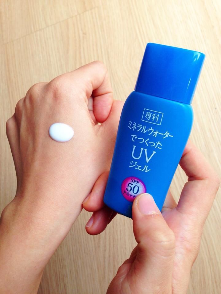 Kem chống nắng Shiseido Hada Senka Mineral Water UV Gel SPF 50/PA+++