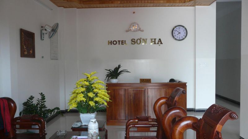 Khách sạn Sơn Hạ