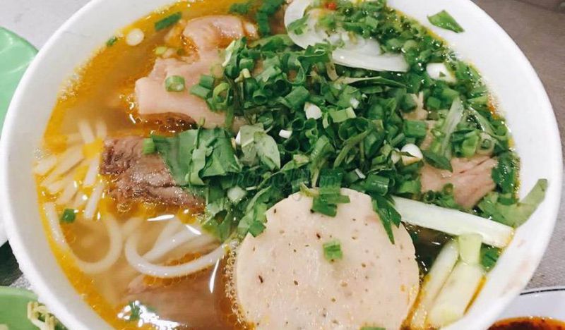 Bún bò Huế Cống Quỳnh