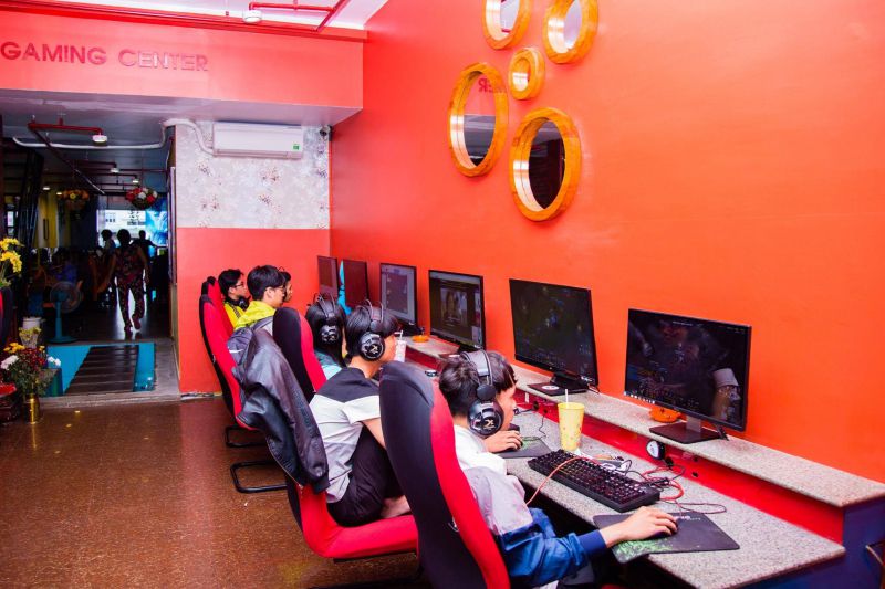 Internet Gaming Center