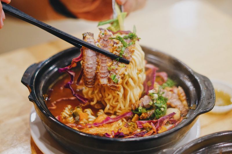 Mì Cay Mia-PT – Ngô Gia Tự Mì Cay Mia-PT – Ngô Gia Tự