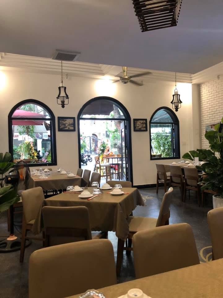 Steakstone LOUIS - Restaurant & Coffee