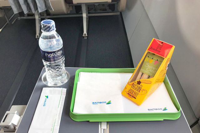 Suất ăn trên máy bay Bamboo Airways ngon miệng, vệ sinh