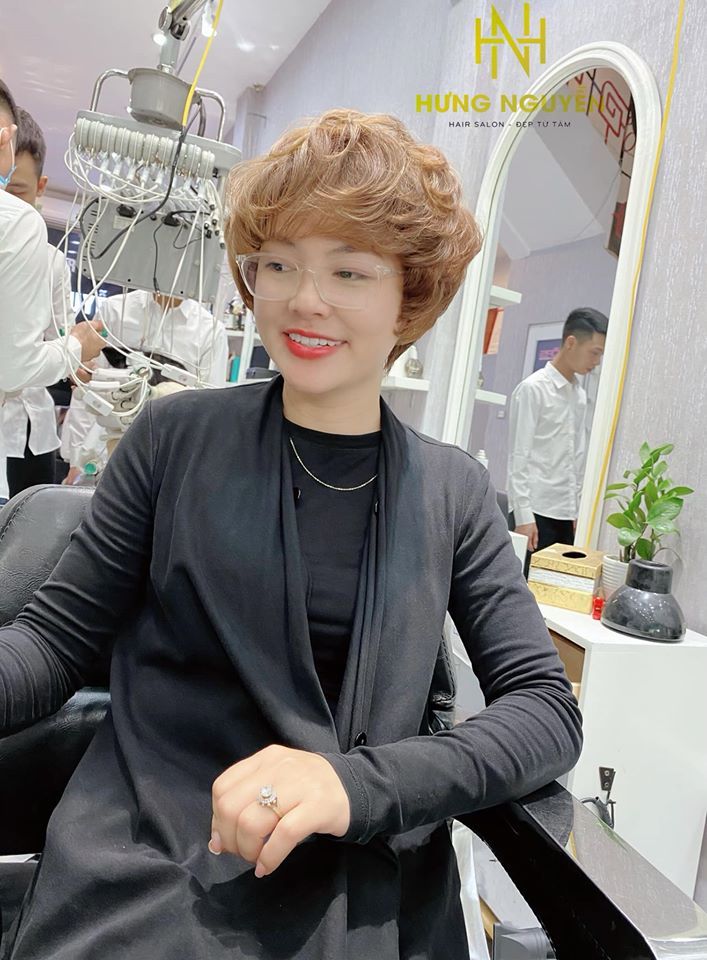 Hưng Nguyễn Hair Salon