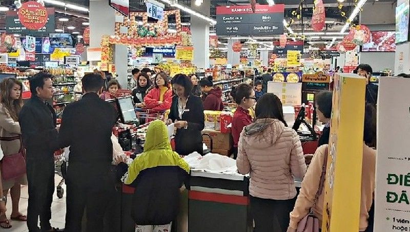 Người lao động làm việc tại các khu dịch vụ Người lao động làm việc tại các khu dịch vụ