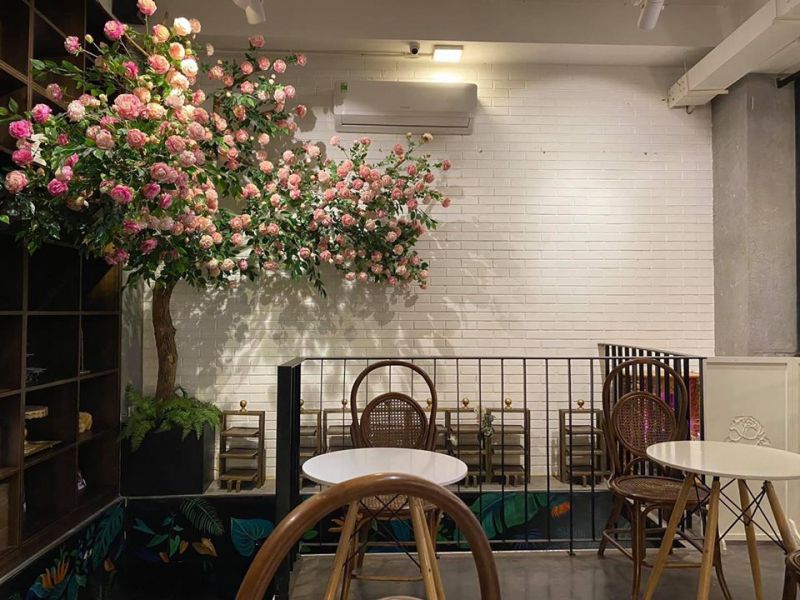 La Fleur Tea & Dessert Cafe