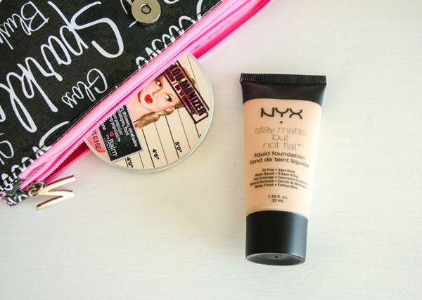 NYX Proessional Makeup Stay Matte But Not Flat Liquid Foundation