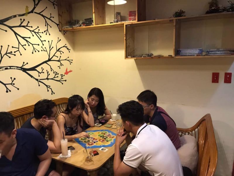 Nona Cafe & Boardgame