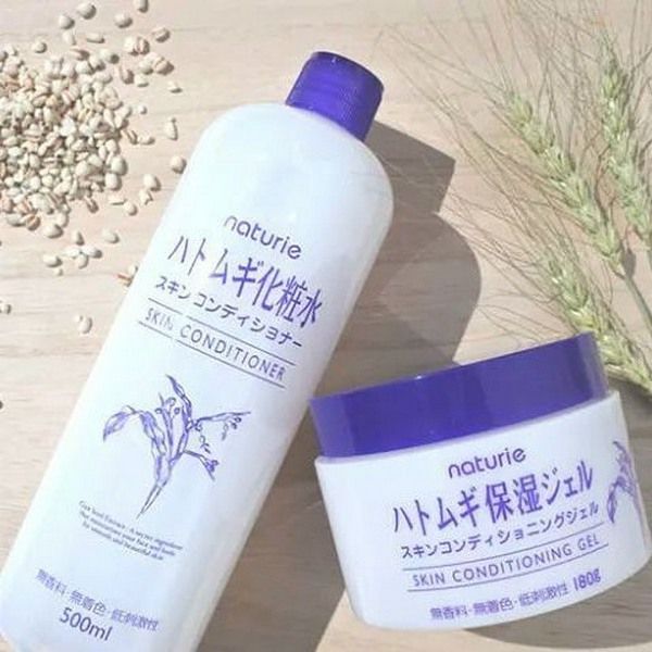 Bộ Dưỡng Ẩm Đa Năng Cho Da Dầu, Da Nhạy Cảm Chiết Xuất Từ Hạt Ý Dĩ Nhật Bản Naturie Hatomugi Skin Care Set