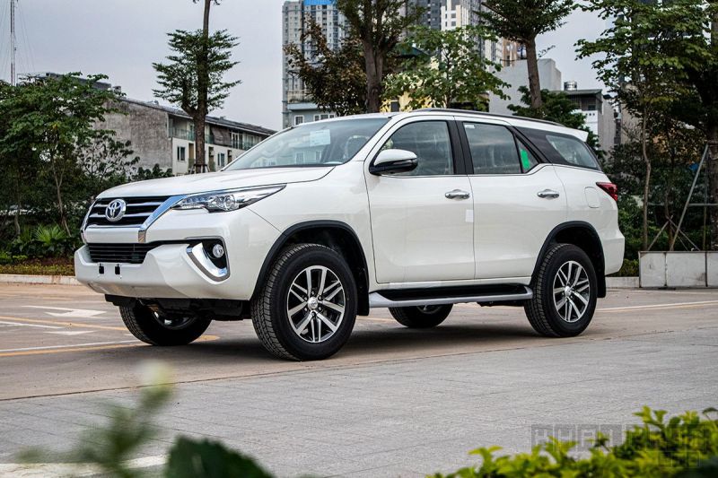 Toyota Fortuner: 392 xe