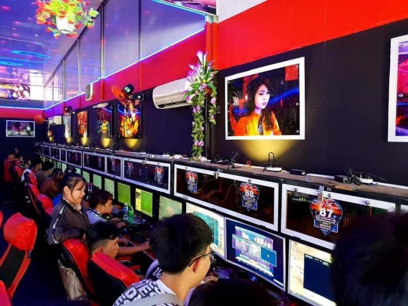 Phượng Hoàng Gaming Center