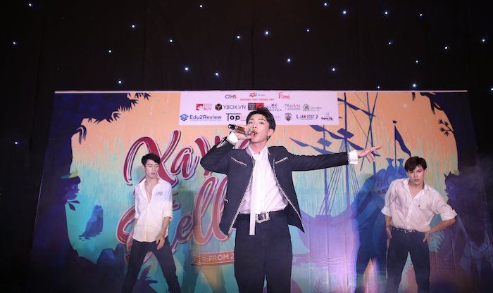 Sự góp mặt của ca sĩ khách mời Erik và Sunni Hạ Linh