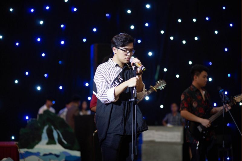 Tiết mục của CLB Bling Bling và Gác Xép