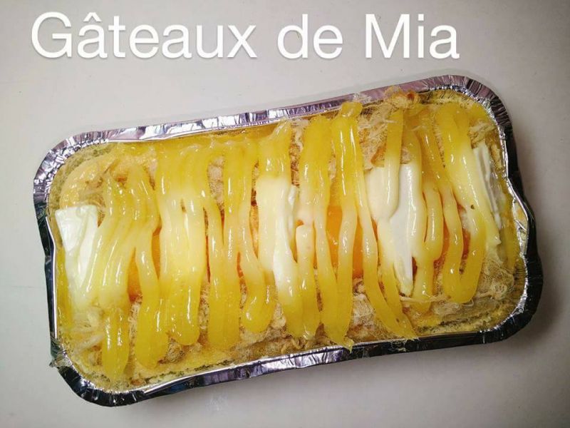 Bông lan trứng muối Gateaux De Mia Bông lan trứng muối Gateaux De Mia